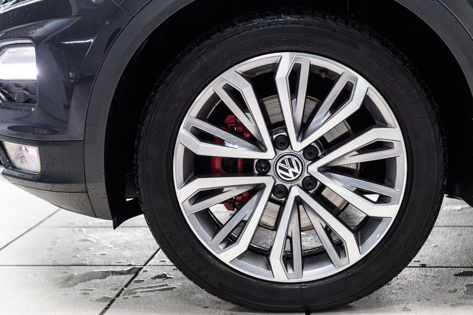 Fahrzeugabbildung Volkswagen T-Roc Sport 2.0 DSG 4Motion AHK SHZ ACC