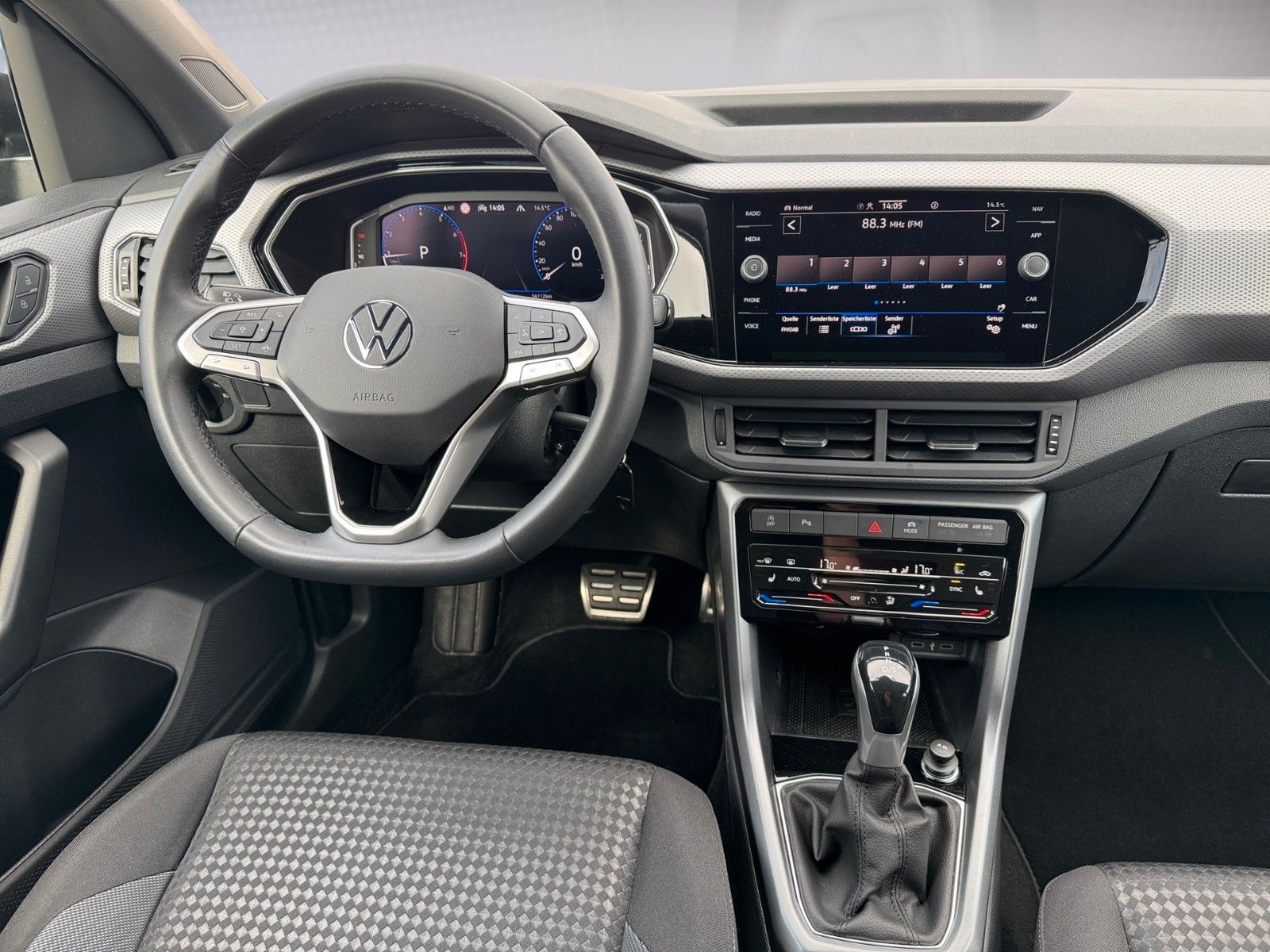 Fahrzeugabbildung Volkswagen T-Cross Life ACTIVE 1.5 TSI