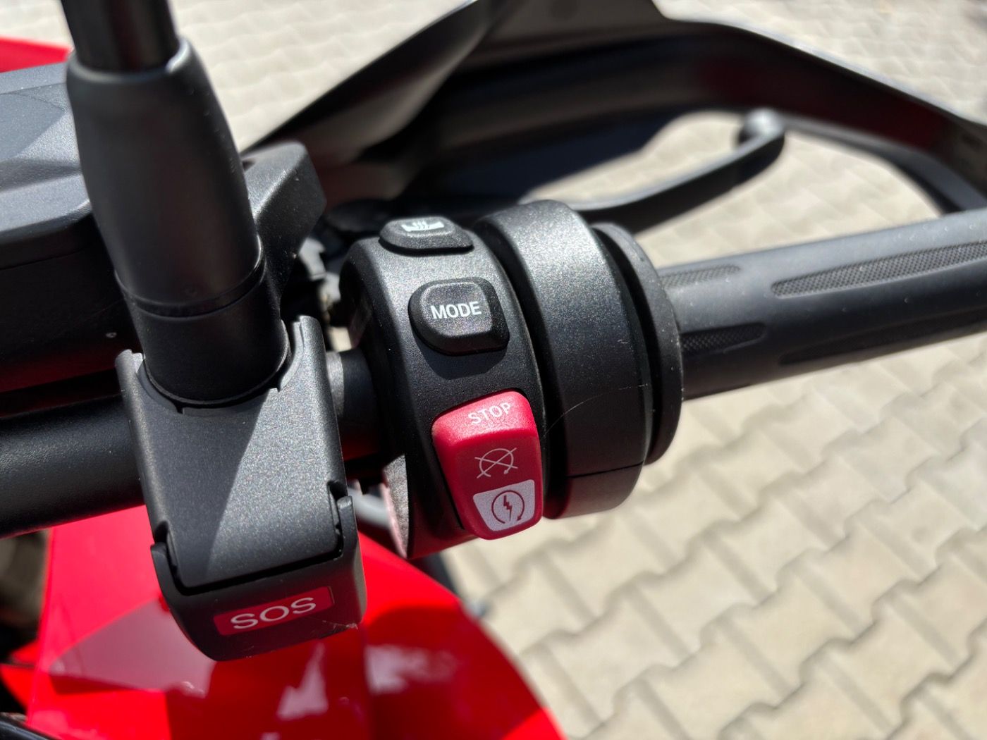 Fahrzeugabbildung BMW S 1000 XR Touren- und Dynamik Paket Seitenkoffer