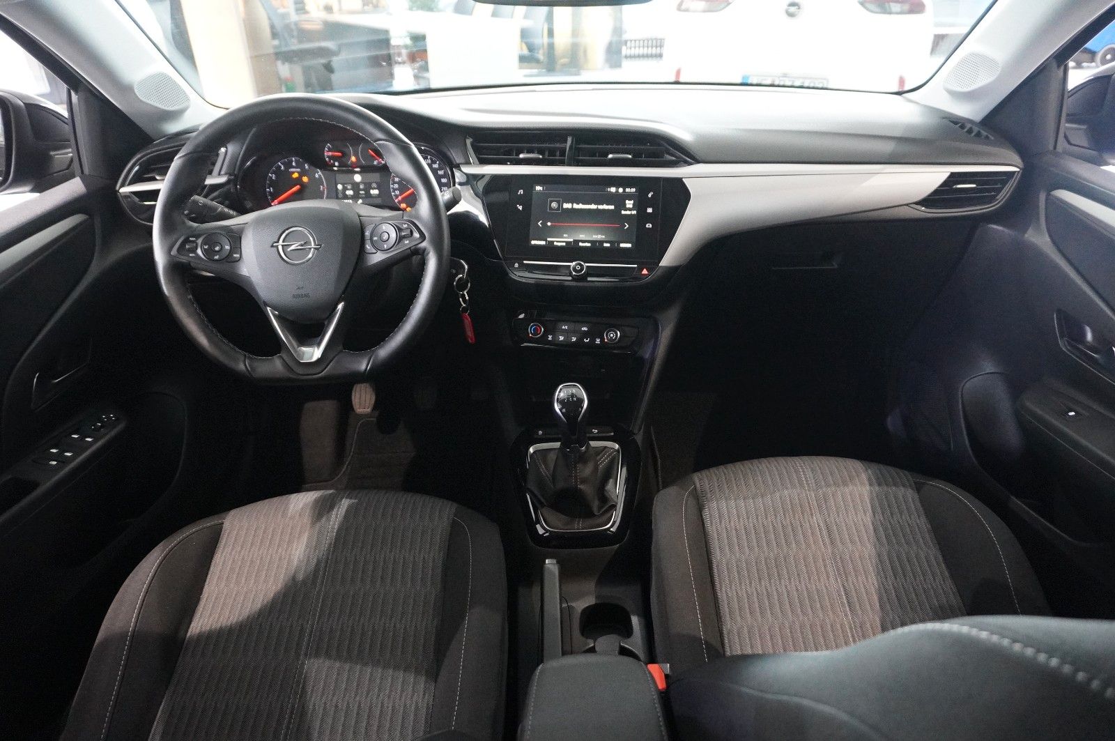 Fahrzeugabbildung Opel Corsa F 1.2 EDITION NAVI/KAMERA/TEMP./PDC/DAB+