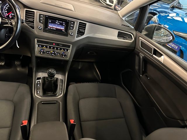 MYAUTOCENTER – Gebraucht- und Jahreswagen mit Werkstattservice in Pfaffenhofen Volkswagen Golf Sportsvan VII Comfortline BMTStart-Stopp