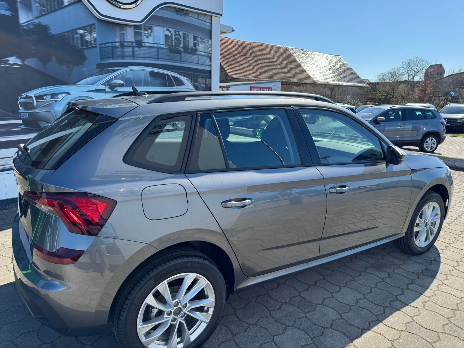 Fahrzeugabbildung SKODA Kamiq 1.0 TSI Selection OPF