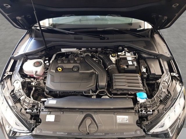 Fahrzeugabbildung Audi A3 Sportback S line 35TFSI Navi Sportsitze 17"