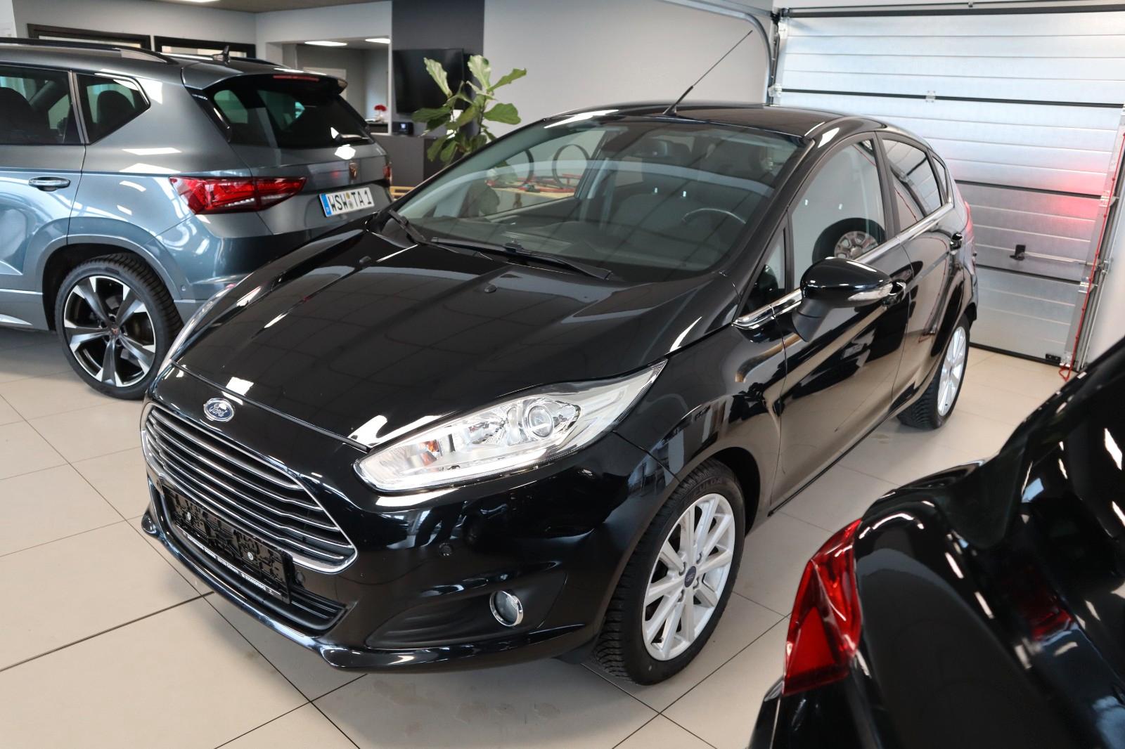 Ford Fiesta Titanium/AHZV/4 Türen/ Zahnriemen neu