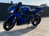 Yamaha YZF R1 RN09 - YAMAHA 2003 R1