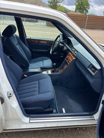 1994 Mercedes-BENZ E 280 缩略图 13