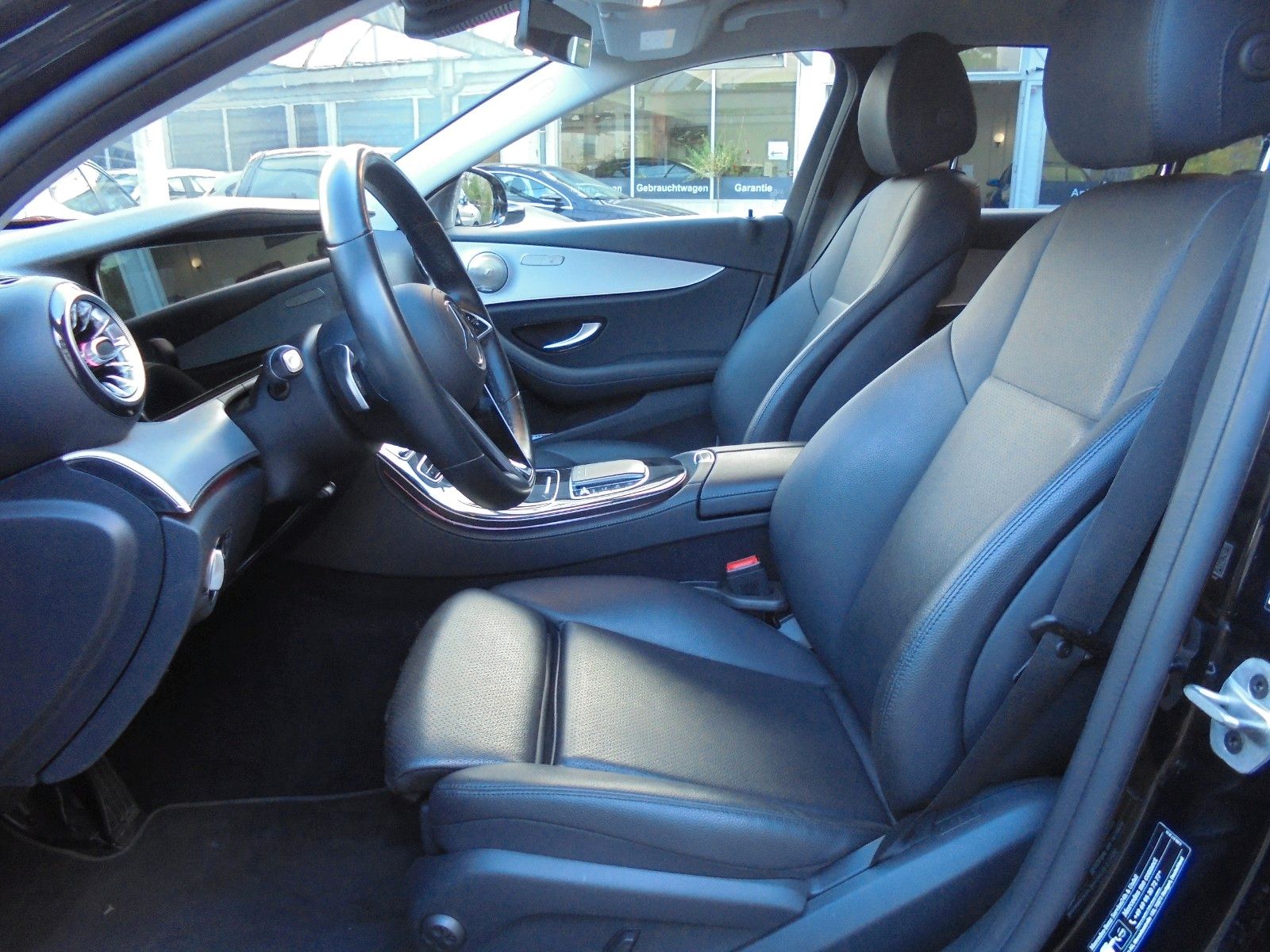 Fahrzeugabbildung Mercedes-Benz E 200 E -Klasse T-Modell E 200 d