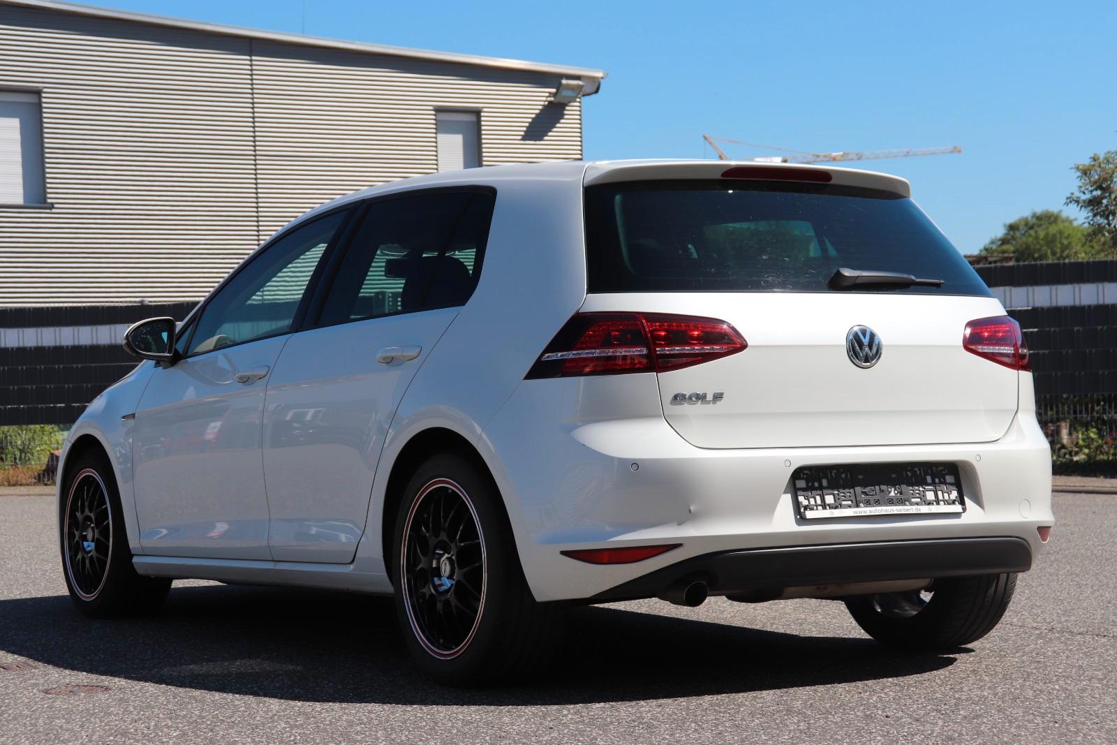 Volkswagen Golf VII Lim. Lounge BMT