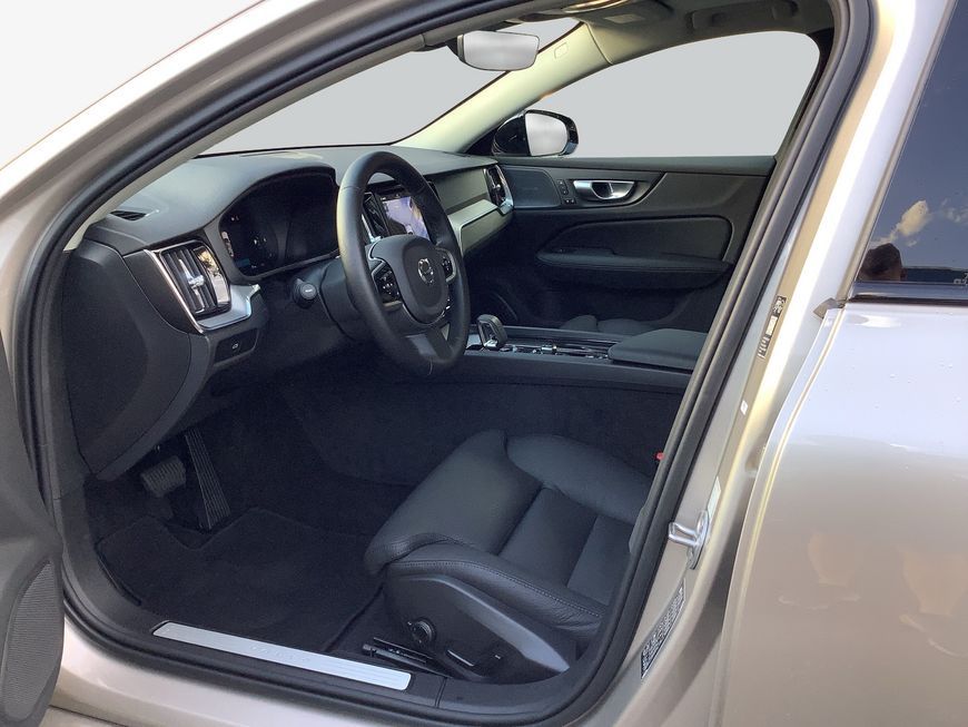 Volvo V60 B4 B DKG Plus Dark Pano*Head-up*360°View foto 9