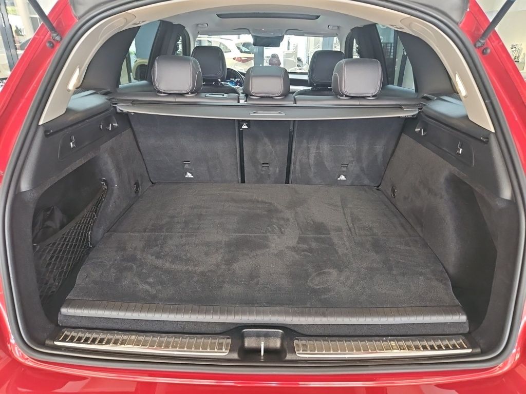 Fahrzeugabbildung Mercedes-Benz GLC 300 e 4M AMG Night AHK Pano LED SHZ Ambie.
