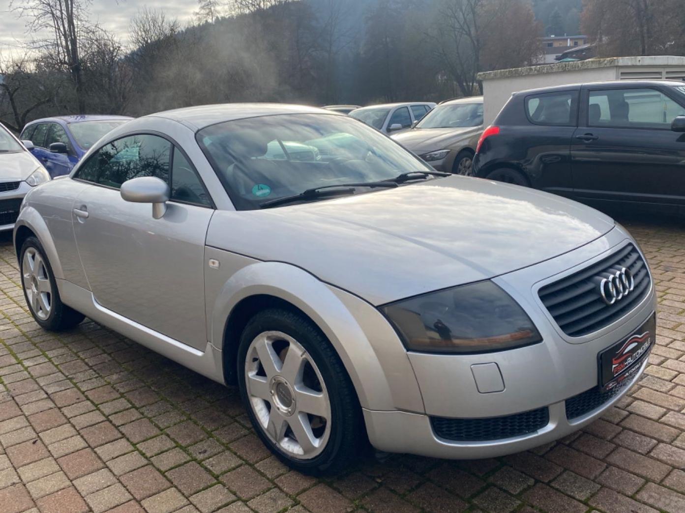 Audi TT Coupe/Roadster 1.8 T Coupe*Xenon*Shzg*3.Hand*