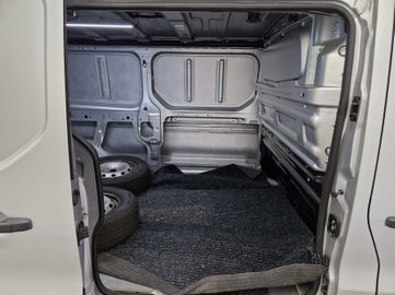 Opel Vivaro - 10