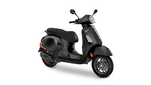 Vespa GTS 125 SuperSport schwarz E5+ NEU - im Zulauf