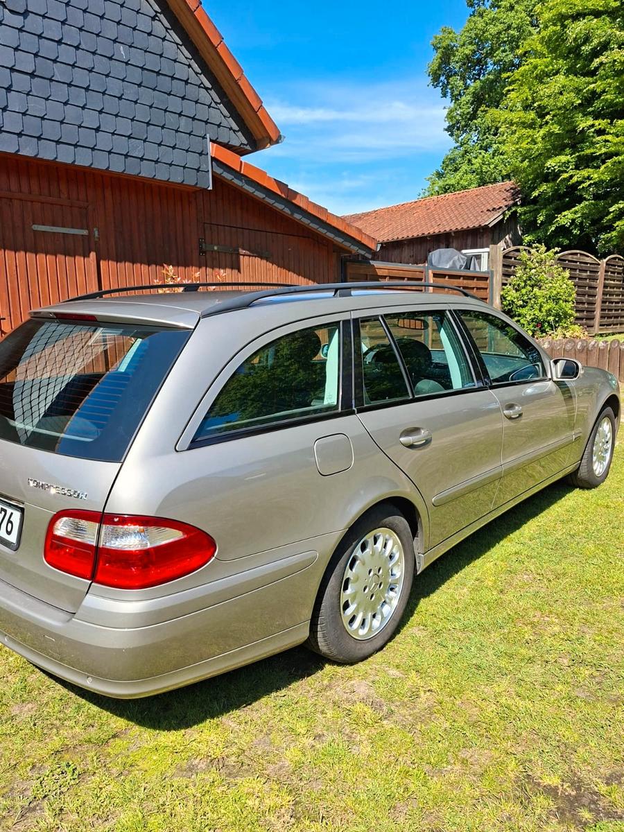 Mercedes-Benz E200 2005 — фото 6