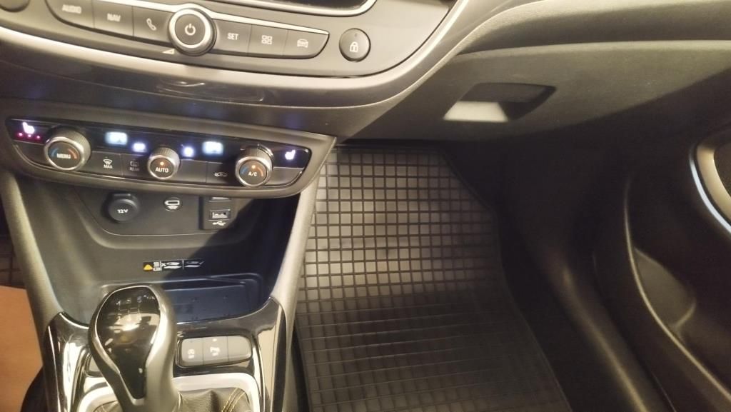 Erstes Annaberger Autohaus - Opel Crossland X Inno, LED,HUD AGR,Sitz-Lenkradheizun - Bild 12 Erstes Annaberger Autohaus - Opel Crossland X Inno, LED,HUD AGR,Sitz-Lenkradheizun - Bild 12