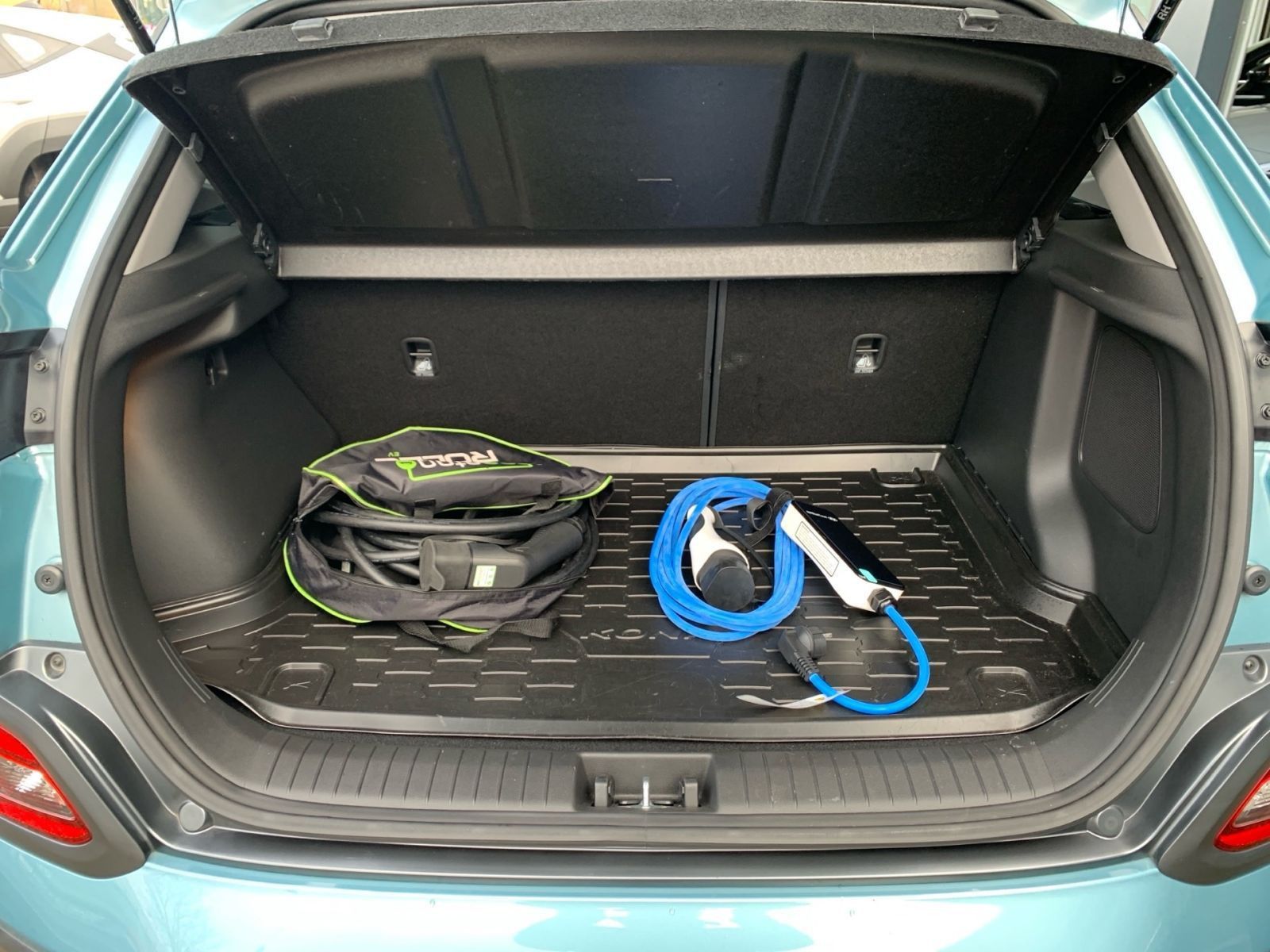 Fahrzeugabbildung Hyundai KONA Premium Elektro 64 kWh Navi LED 1Hd