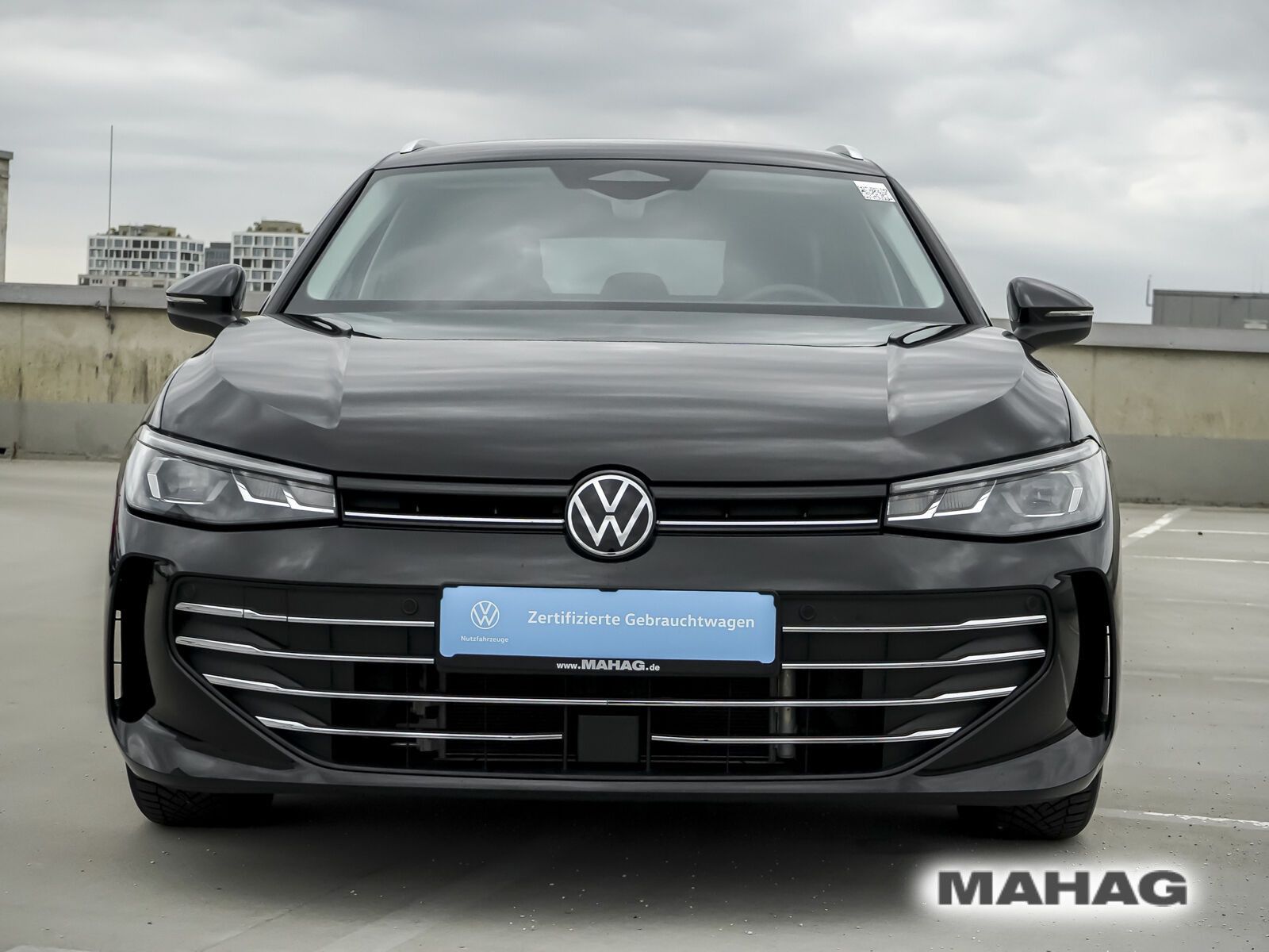 Volkswagen Passat Business 1.5 eTSI AHK ACC LED Navi ParkAs foto 4