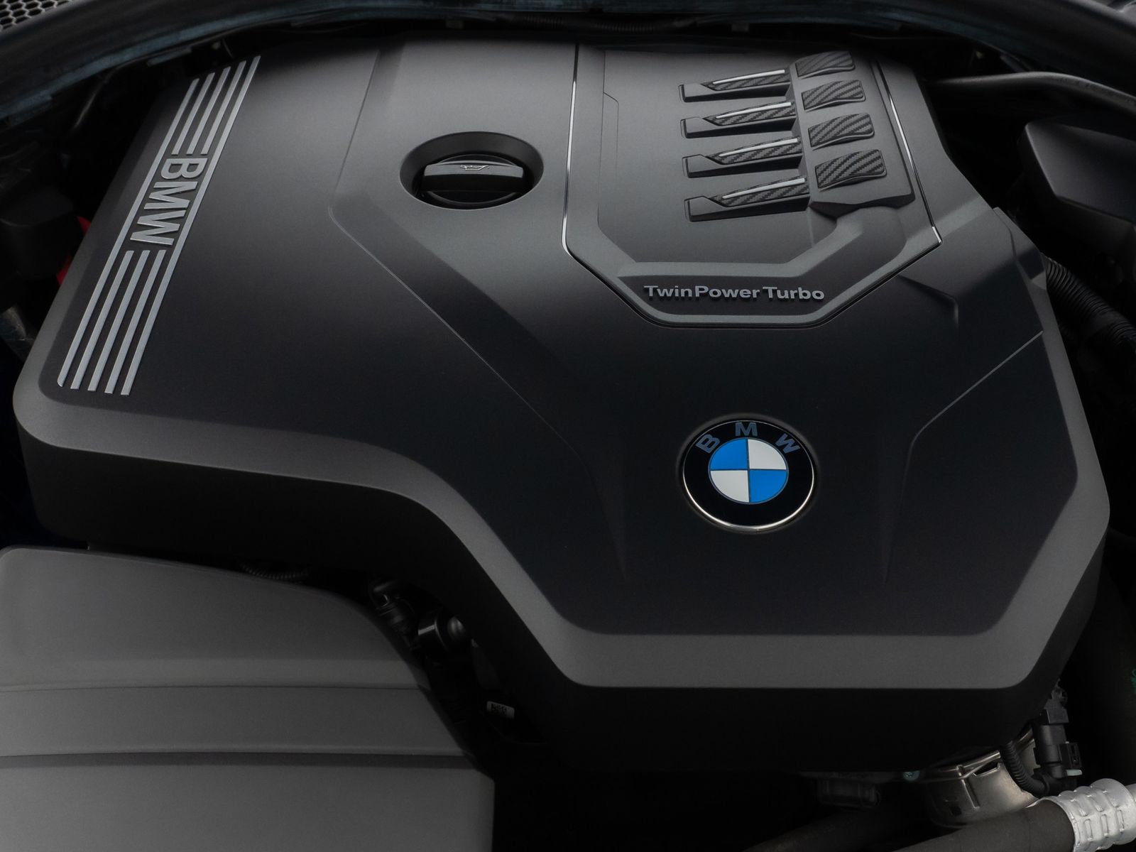 Fahrzeugabbildung BMW 320i M Sport Panorama Kamera HUD DAB HiFi Laser