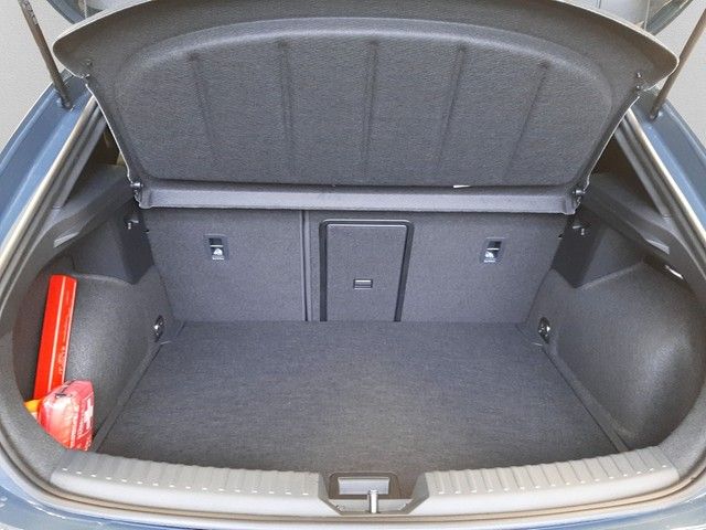 Fahrzeugabbildung Cupra Leon 1.5 TSI Kamera AppConnect ACC 18" LED