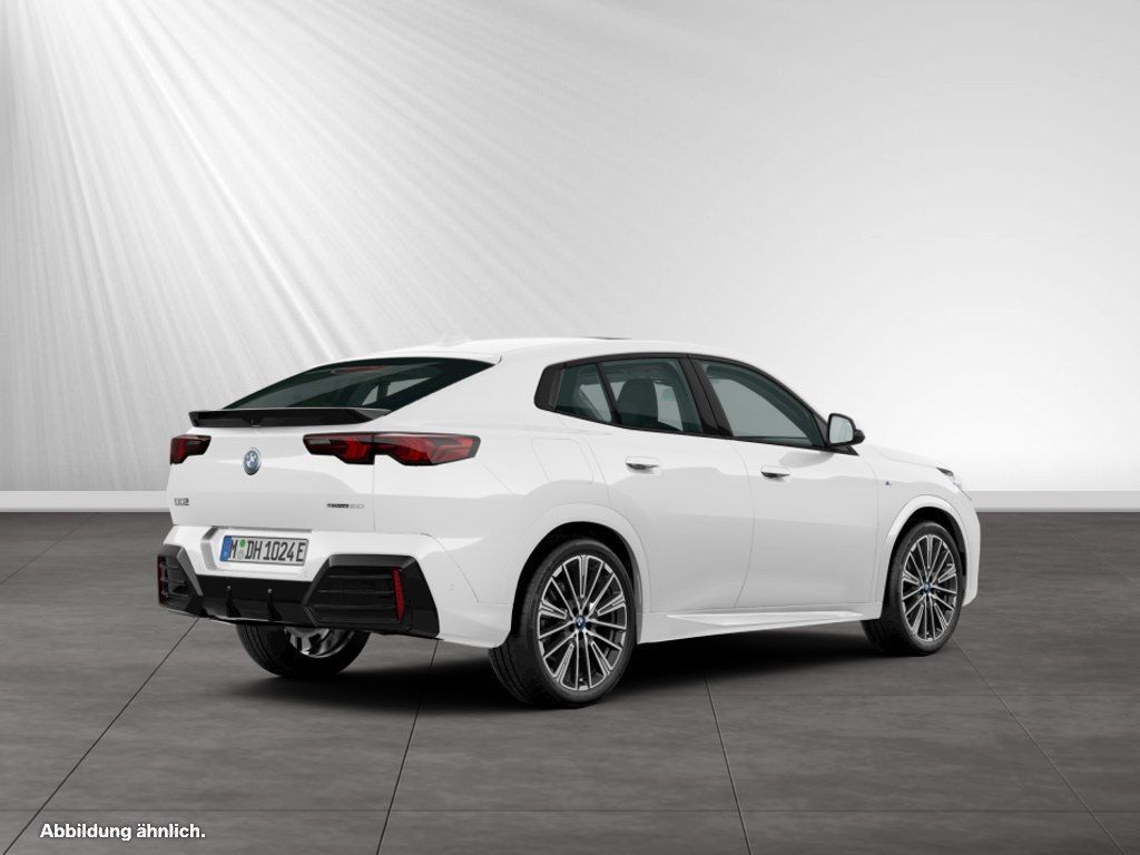 BMW iX2 - Bild 2