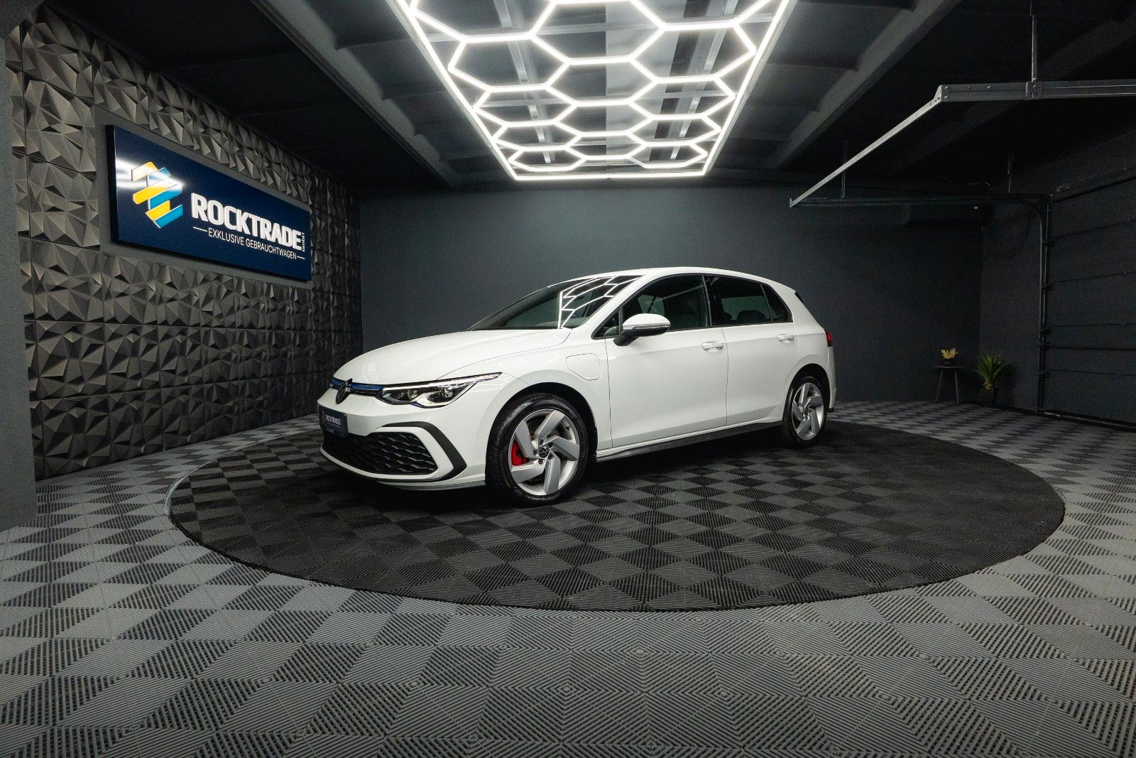 Fahrzeugabbildung Volkswagen Golf VIII Lim. GTE eHybrid Sport | LED | ACC
