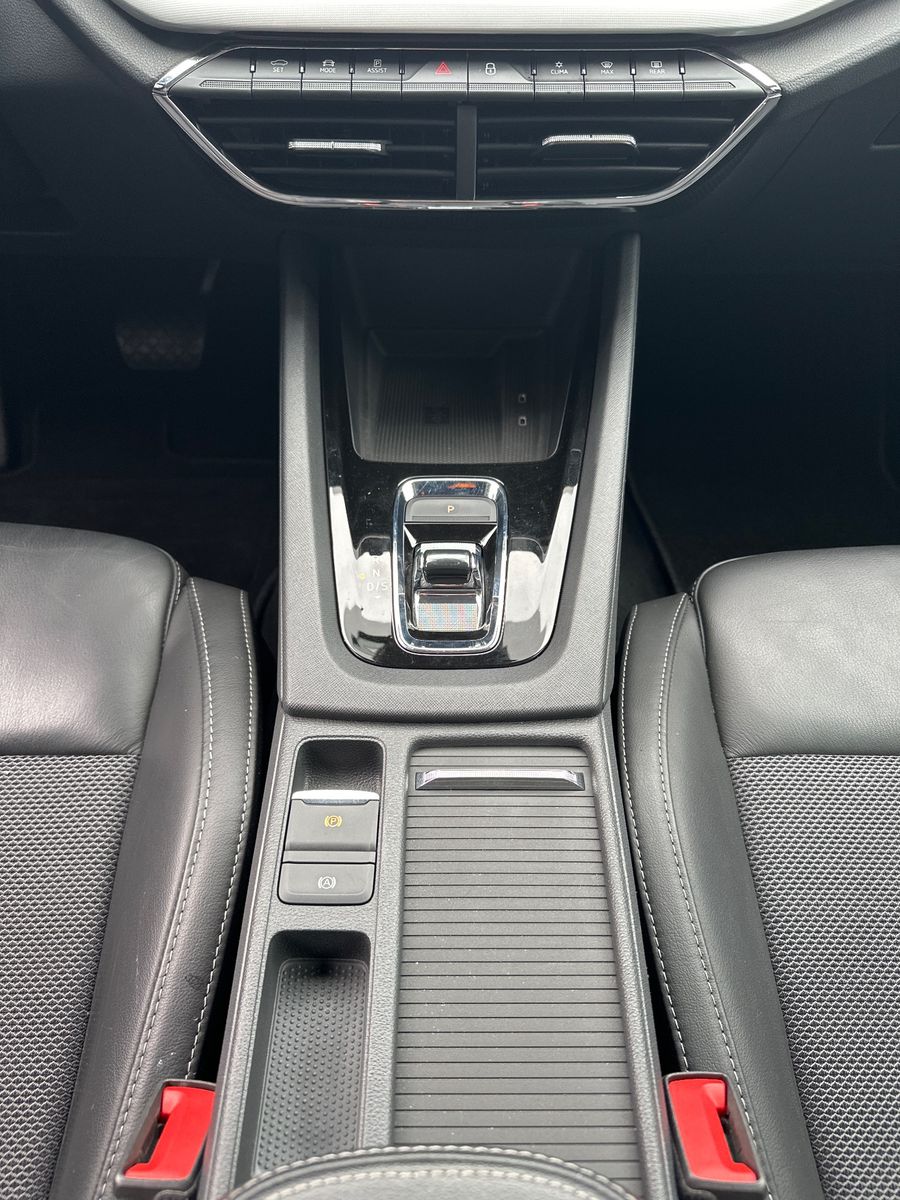 Fahrzeugabbildung SKODA Octavia Combi Style NAV+LED+KAMERA+AHK+ACC+17ZO