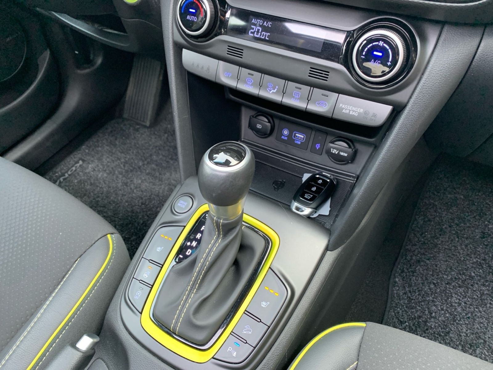 Fahrzeugabbildung Hyundai KONA 1.6 T-GDI Style 7-DCT Navi LED el.SD 1Hd