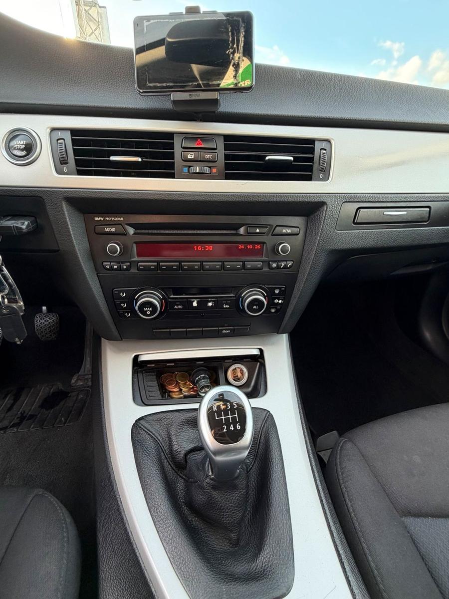 BMW 316 2011 — photo 6