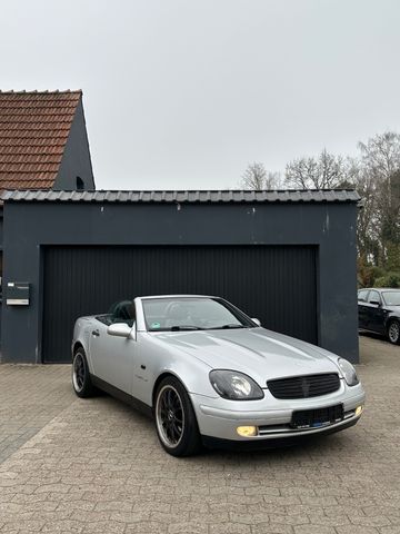 Mercedes-Benz SLK 200 -