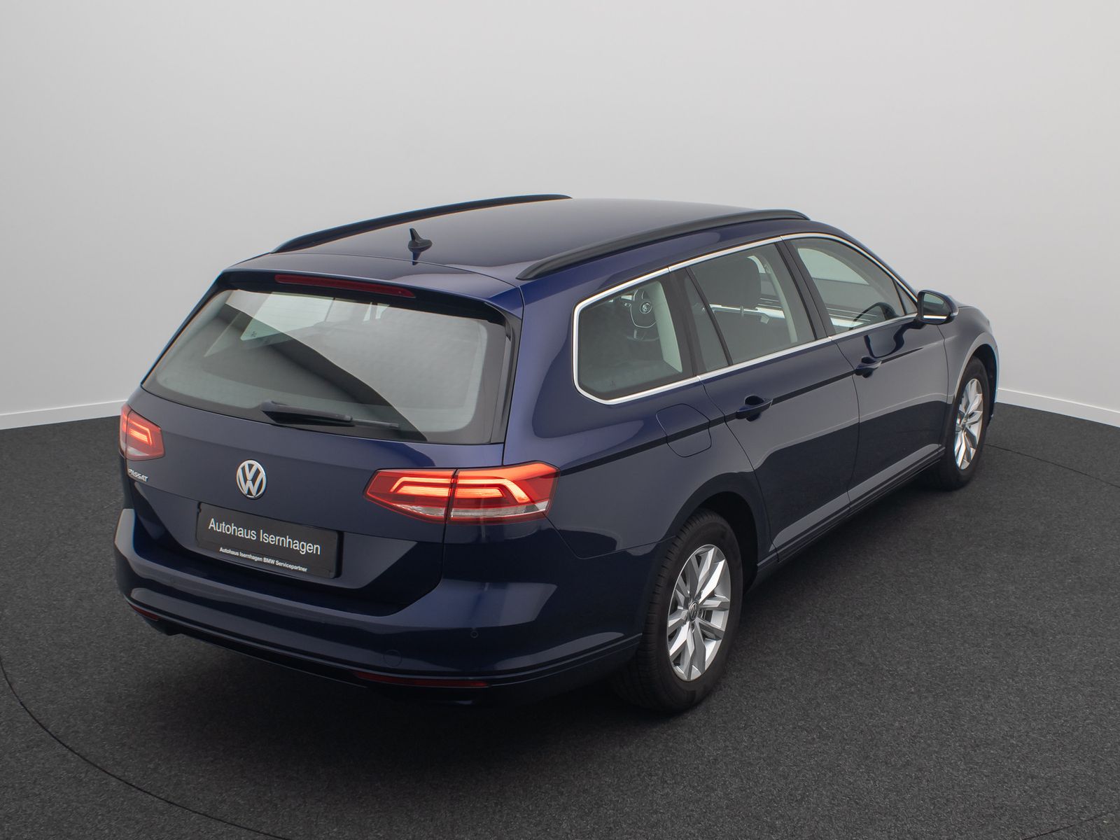 Fahrzeugabbildung Volkswagen Passat Comfortline Kamera HiFi ACC FernlichtReg