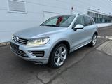 Volkswagen Touareg V6 TDI R-Line Panno Standheizung   4Mot - Volkswagen Touareg: V6 TDI Line