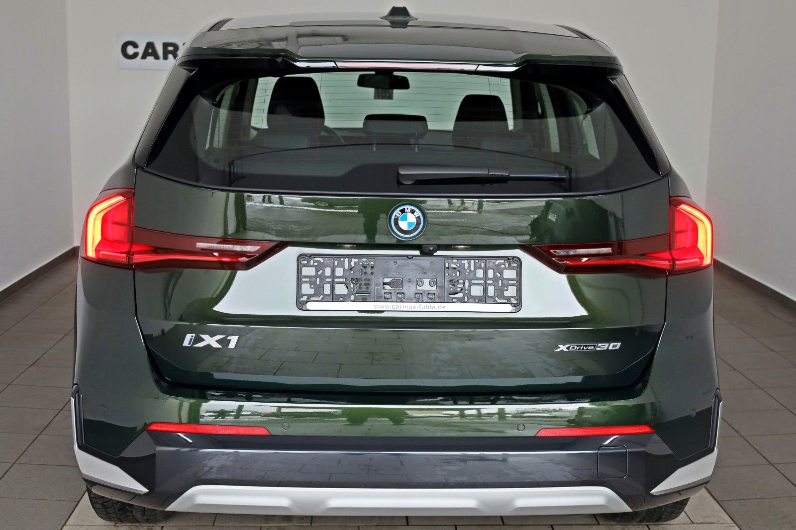 Fahrzeugabbildung BMW iX1 xDrive30 xLine,Leder,Navi,M Fahrwerk,Kamera