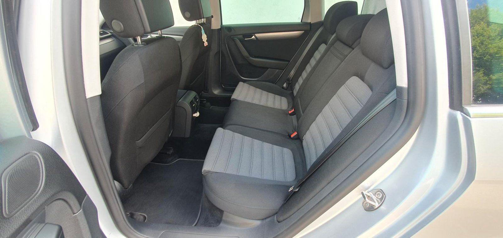 Volkswagen Passat 2012 — photo 11