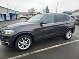BMW X5 xDrive30d -7 sitze - BMW X5: 3D