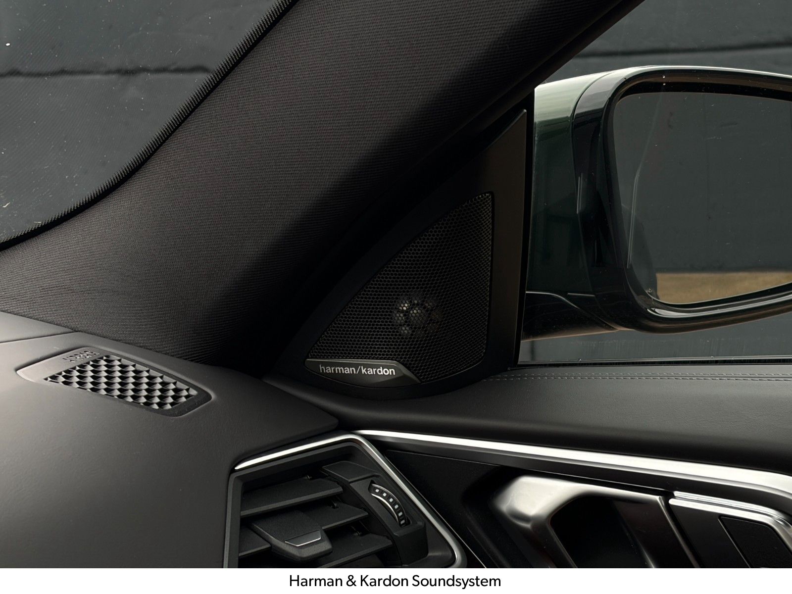 Fahrzeugabbildung BMW M440i xDr M Sport Pro Laser StHzg HUD HK S-Dach