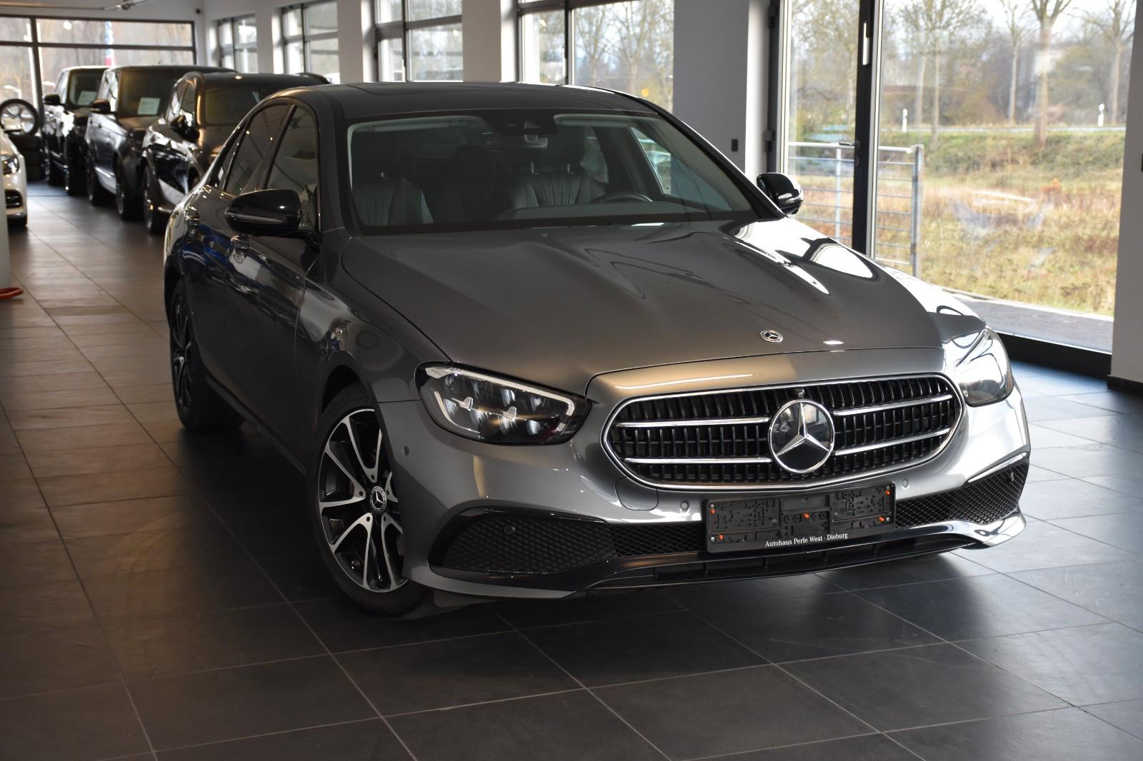 Mercedes-Benz E 220 D 9G EXCLUSIVE"LEDER"360°-KAMERA"ESD"AHK"