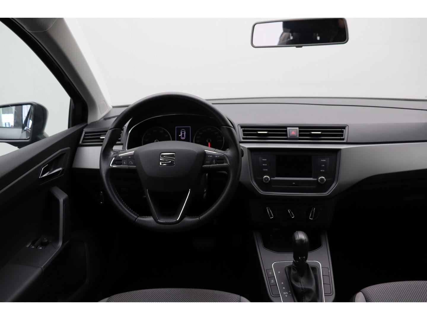 Fahrzeugabbildung SEAT Ibiza 1.0 Style Sitzheizung Einparkhilfe Notbrem