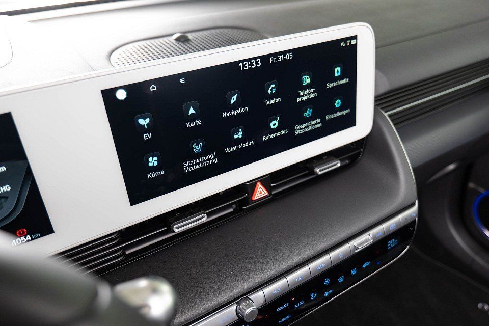Fahrzeugabbildung Hyundai IONIQ 5 77,4kWh AWD UNIQ Pano Relax 20''