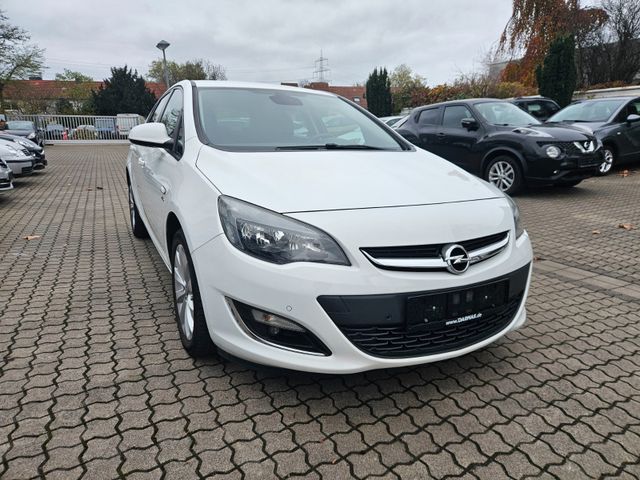 Opel Astra J Lim. 5-trg. Active