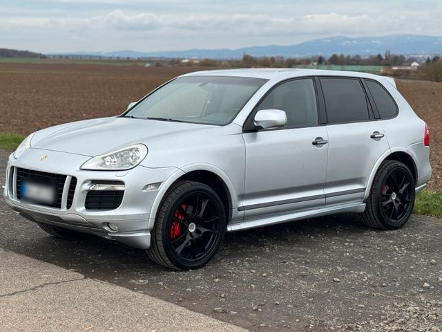 Porsche Cayenne GTS 