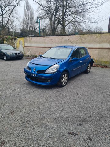 Renault Clio III Edition Dynamique Automatik