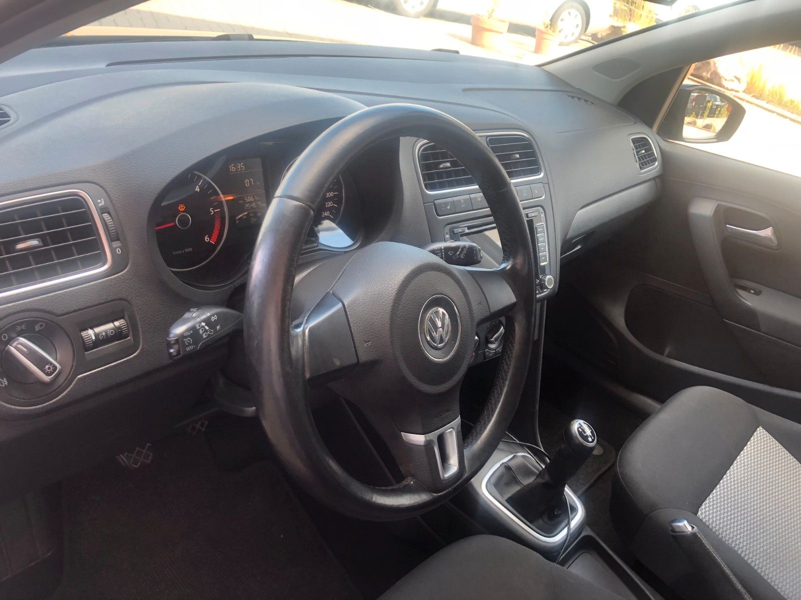 Fahrzeugabbildung Volkswagen Polo V Trendline BlueMotion/BMT TÜV 10/2027