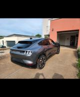 Ford Mustang Mach-E ext. Range.Pano. b&o Premium - Ford Mustang Mach-E von privat