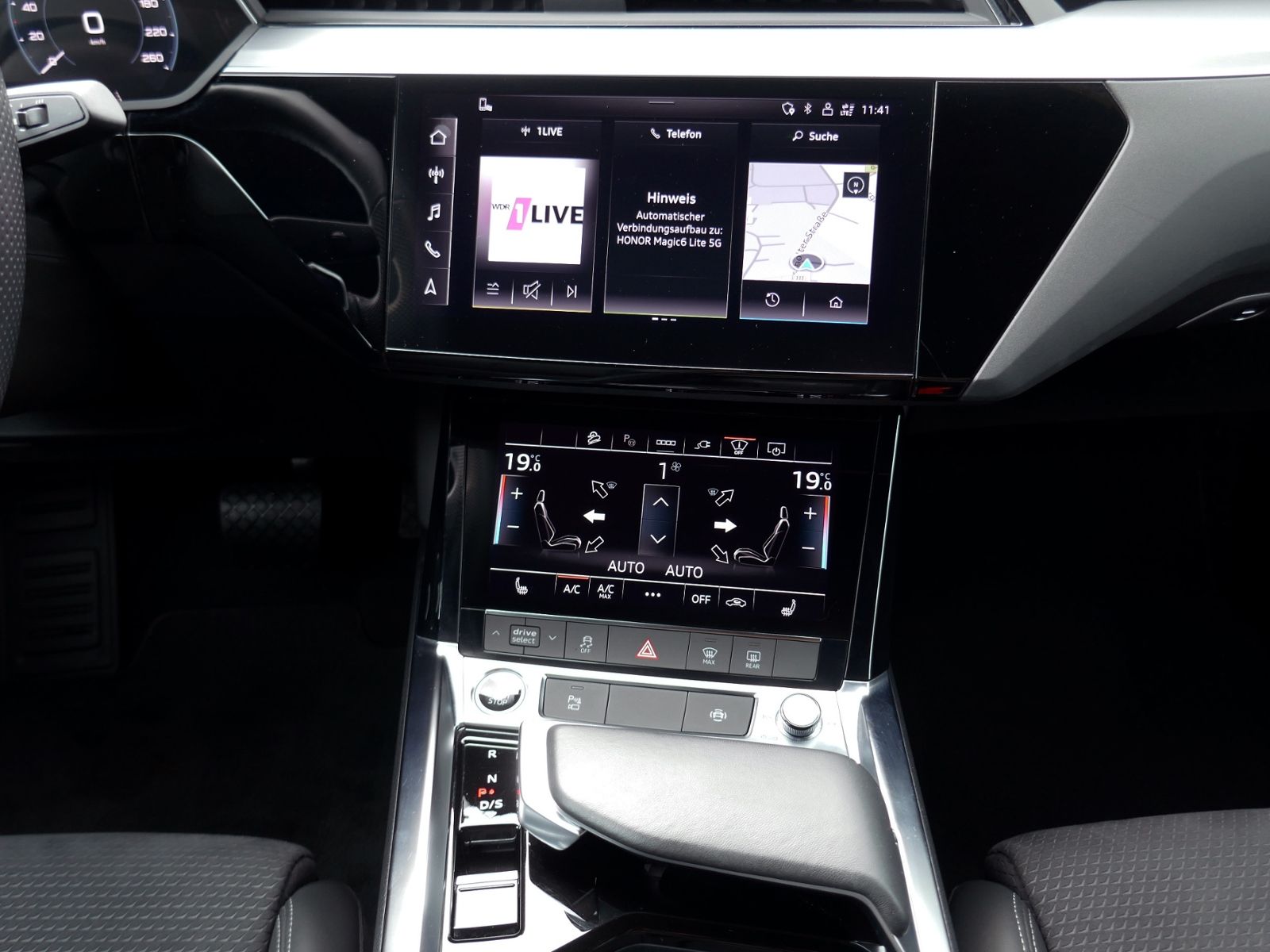 Fahrzeugabbildung Audi e-tron Sportback advanced 55 quattro | LED AHK