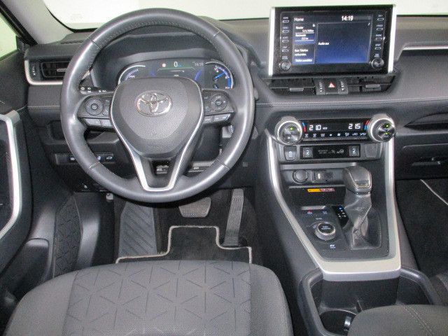 Fahrzeugabbildung Toyota RAV4 Hybrid 4x4 Team Deutschland