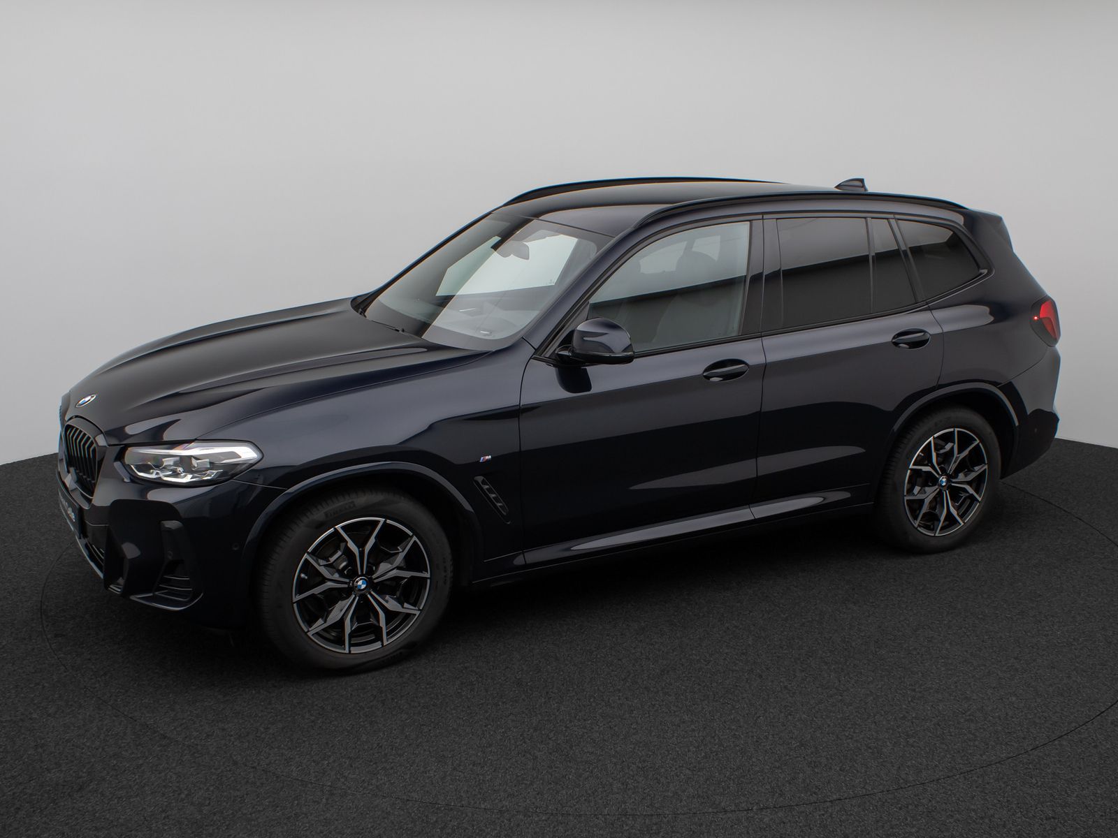Fahrzeugabbildung BMW X3 xD20d M Sport Kamera HUD DAB HiFi Komfort 19"