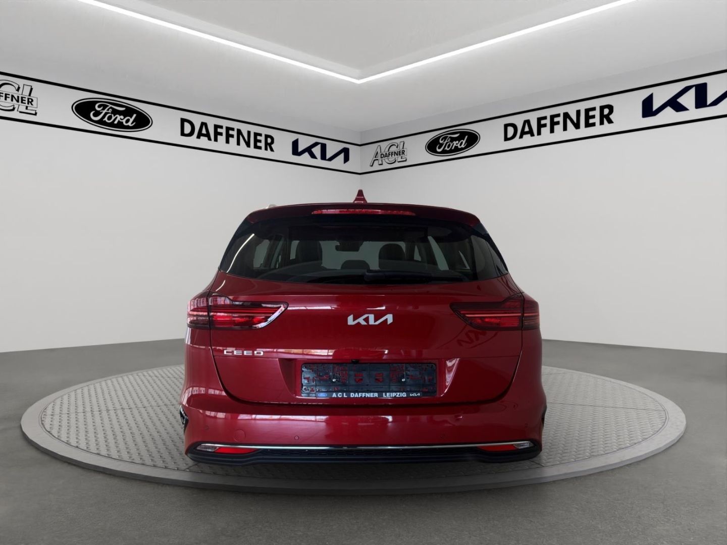 Fahrzeugabbildung Kia Ceed_sw Vision Kamera Tempomat Navigation DAB