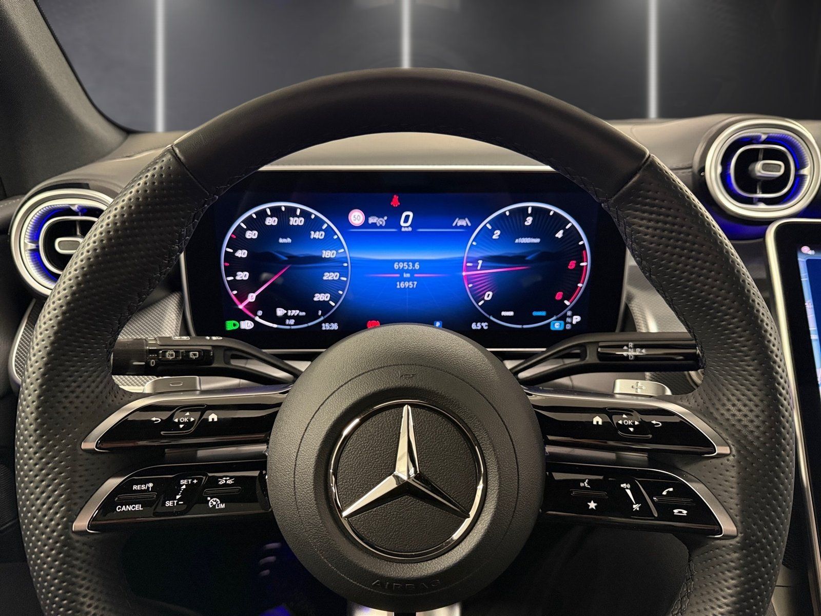 Fahrzeugabbildung Mercedes-Benz GLC 450 d 4M Edition AMG*Pano*Distro*Towink*AHK*