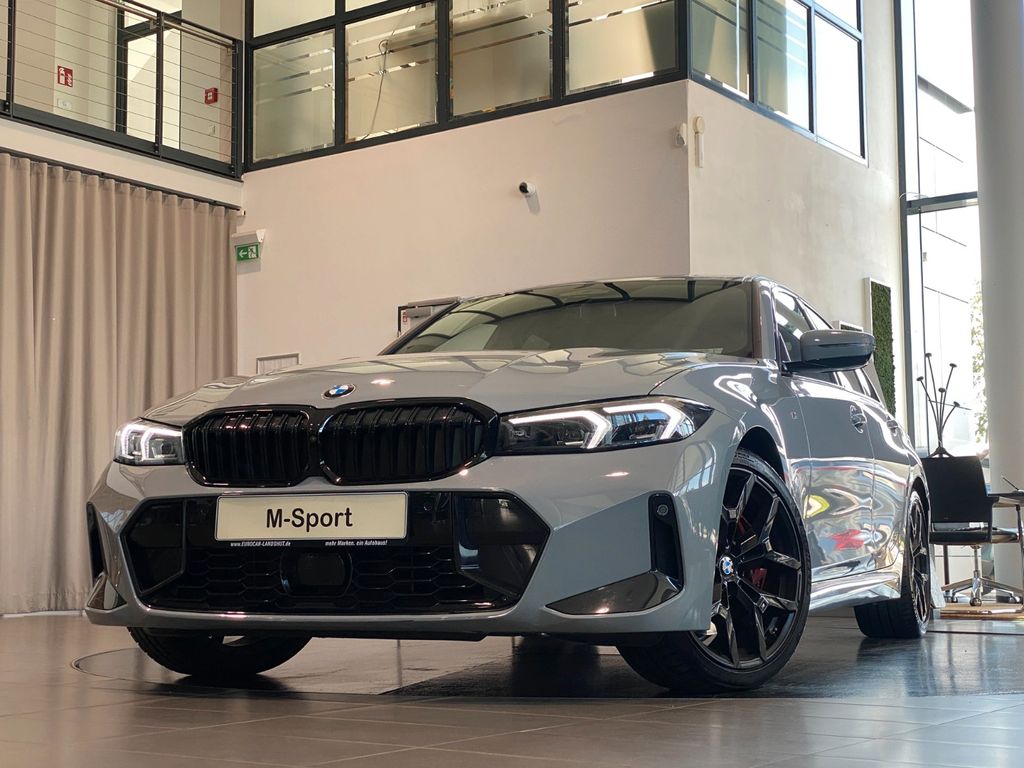 BMW 330 — hlavná fotografia