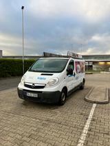 Opel Vivaro -  2. Hand, Anhängerkupplung, Dachträger - gebrauchte Opel Vivaro aus dem Jahr 2009